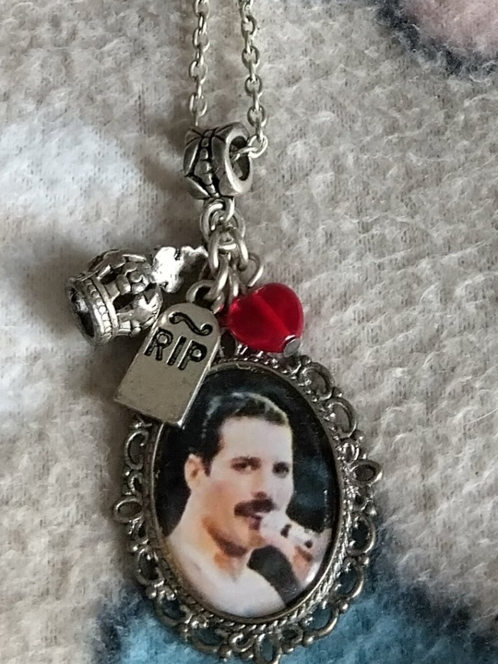 MUST HAVE RARE  FREDDIE MERCURY HANDMADE NECKLACE
